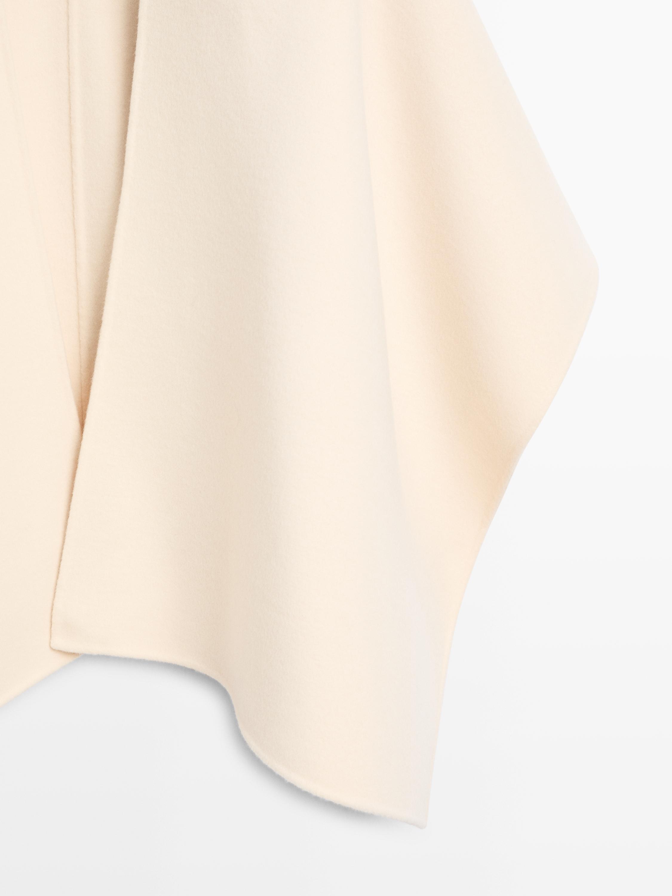 Cape en drap de laine mélangée